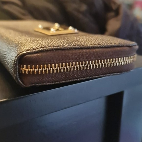 Michael Kors Brown Signature Leather Zip Wallet - Picture 3 of 11
